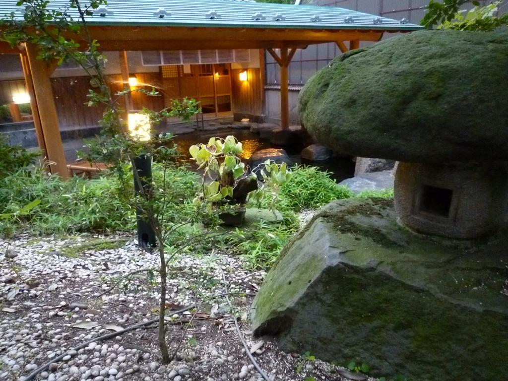 Yudanaka Tawaraya Ryokan Yamanouchi  Bagian luar foto